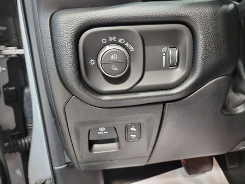 Used 2020 RAM 1500 Big Horn image 37
