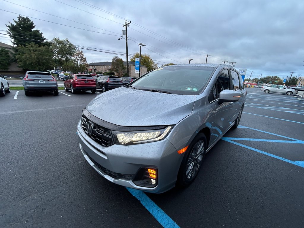 Certified 2025 Honda Odyssey Touring image 27