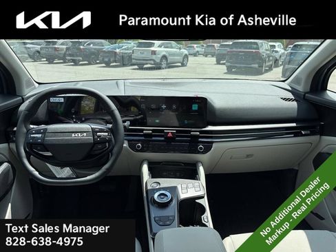 New 2026 Kia Sportage EX AWD/4WD image 7