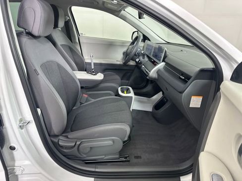 Used 2023 Hyundai Ioniq 5 SE image 28