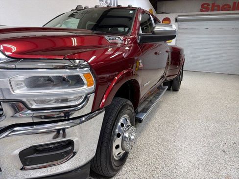 Used 2020 RAM 3500 Laramie image 10