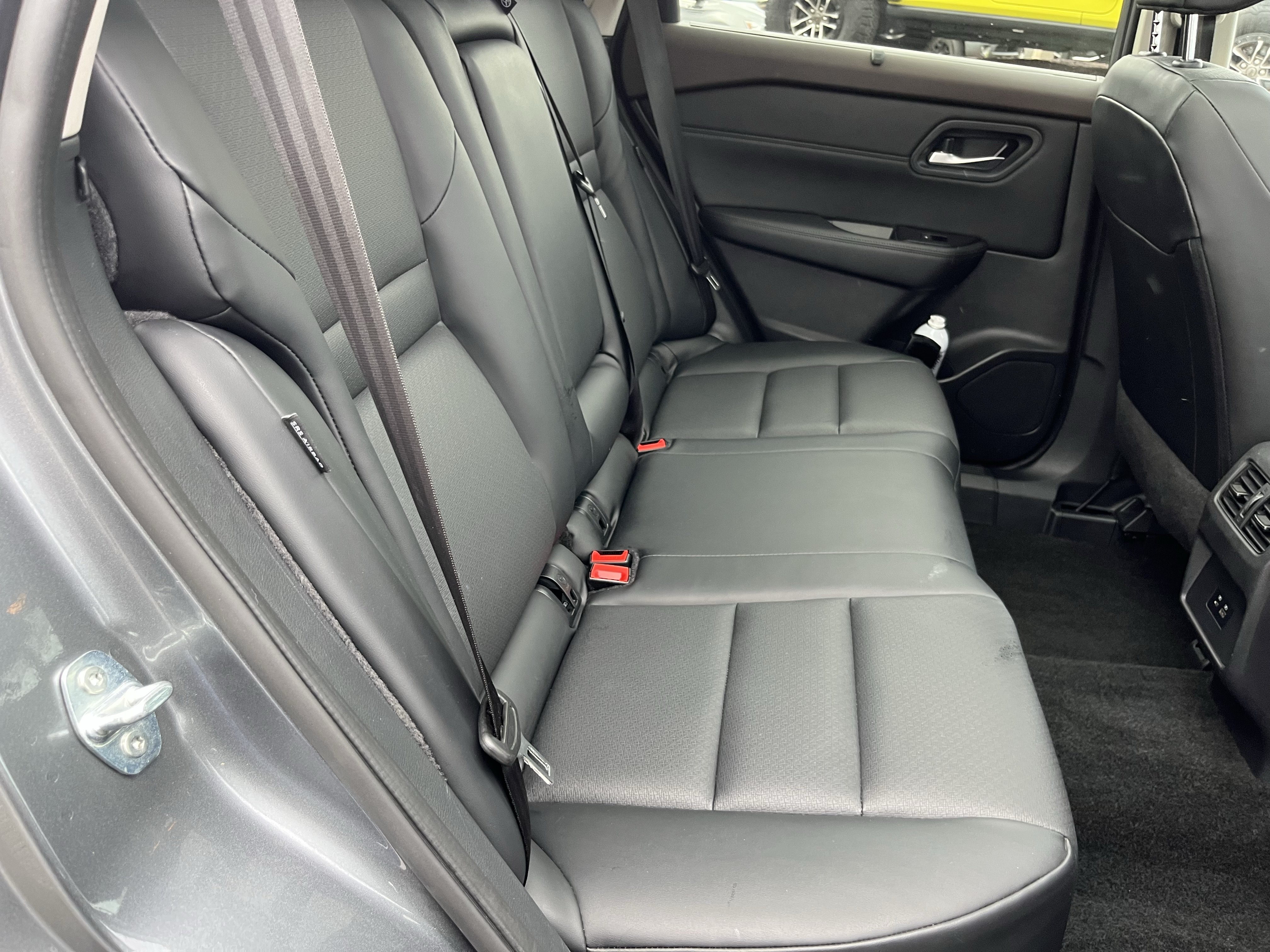 Used 2023 Nissan Rogue SV w/ SV Premium B Package AWD/4WD image 5