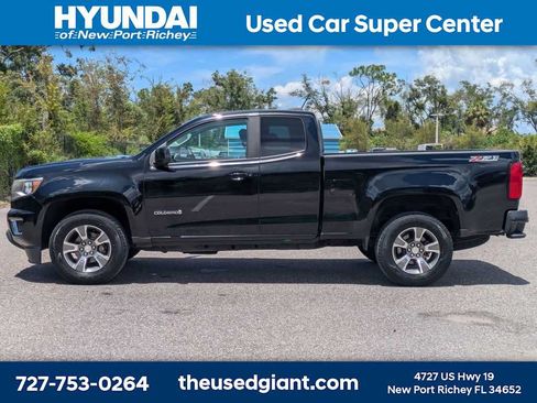 Used 2020 Chevrolet Colorado Z71 AWD/4WD image 2