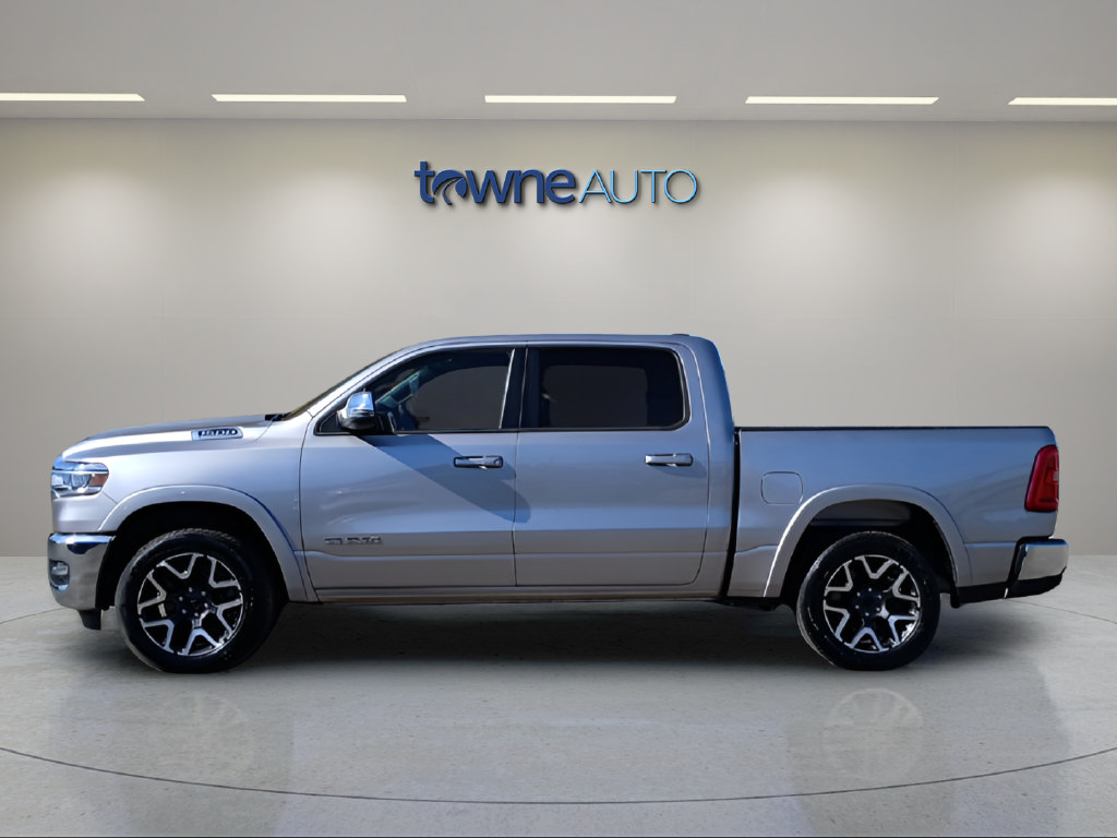 Used 2026 RAM 1500 Laramie AWD/4WD image 3