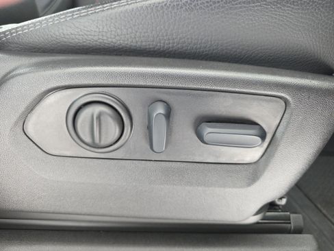 Used 2023 GMC Sierra 2500 Denali w/ Denali Ultimate Package image 10