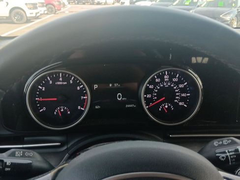 Used 2022 Kia Carnival SX image 19