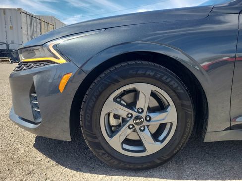Used 2022 Kia K5 LXS image 10