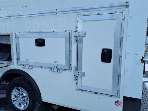 Used 2019 Chevrolet Express 3500 w/ Power Convenience Package image 15