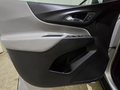 Used 2020 Chevrolet Equinox LT AWD/4WD image 17