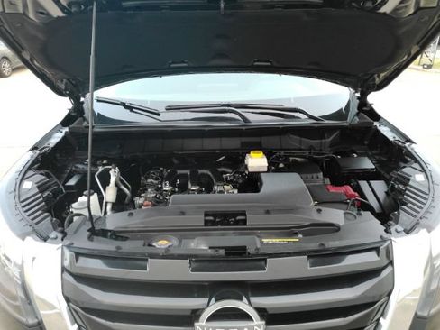 Used 2025 Nissan Pathfinder SV FWD image 51