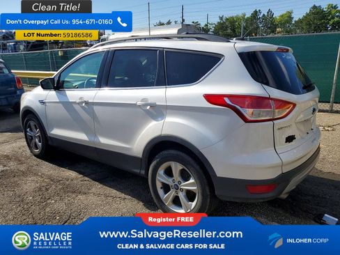Used 2015 Ford Escape SE w/ Equipment Group 201A AWD/4WD image 3