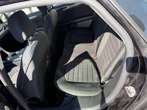 Used 2020 Ford Fusion SE FWD image 20