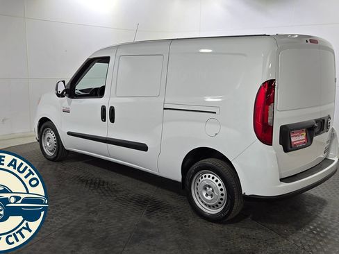 Used 2022 RAM ProMaster City Tradesman FWD image 5