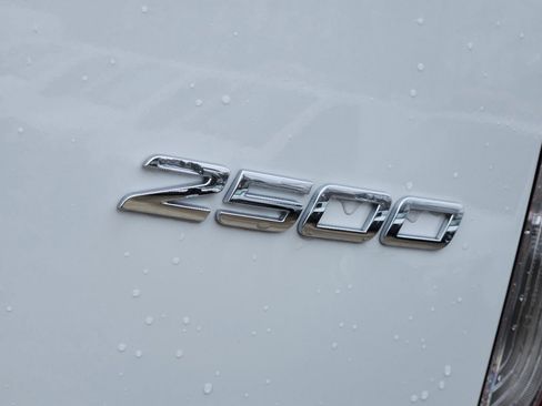 Used 2024 Mercedes-Benz Sprinter 144 Cargo image 10