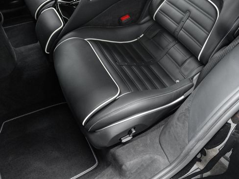 Used 2025 Ferrari Purosangue AWD/4WD image 52