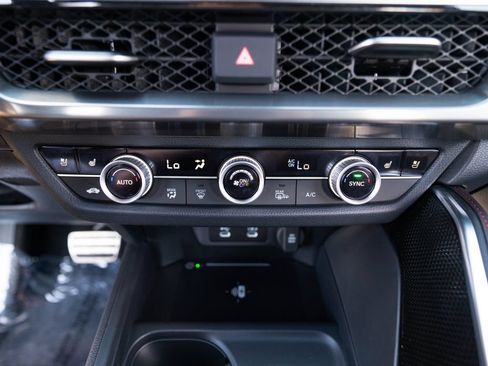 Certified 2025 Acura ADX A-Spec AWD/4WD image 34