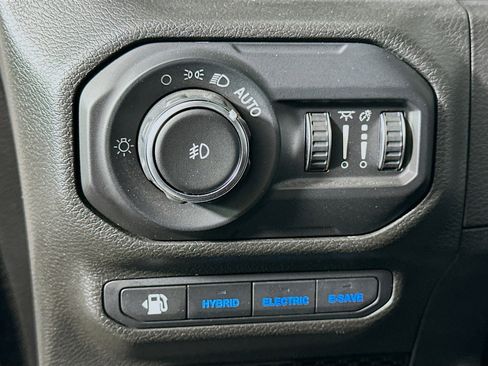 Used 2022 Jeep Wrangler Unlimited Rubicon 4xe w/ Steel Bumper Group image 17