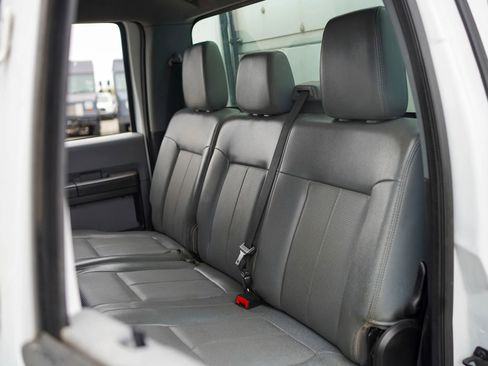 Used 2016 Ford F550 4x4 Crew Cab Super Duty image 38