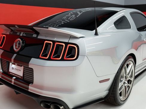 Used 2013 Ford Mustang Shelby GT500 RWD image 59