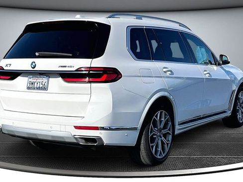 Used 2024 BMW X7 xDrive40i image 6