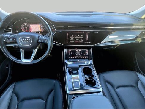 Used 2019 Audi Q8 Premium Plus w/ Premium Plus AWD/4WD image 16