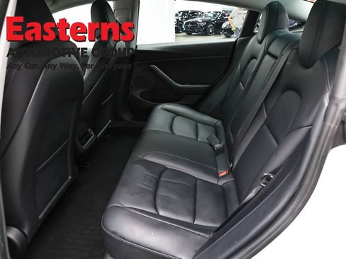 Used 2022 Tesla Model 3 RWD image 16