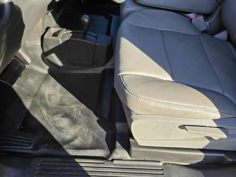 Used 2015 Chevrolet Silverado 2500 W/T AWD/4WD image 18