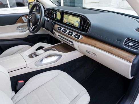 Used 2022 Mercedes-Benz GLS 450 4MATIC image 29