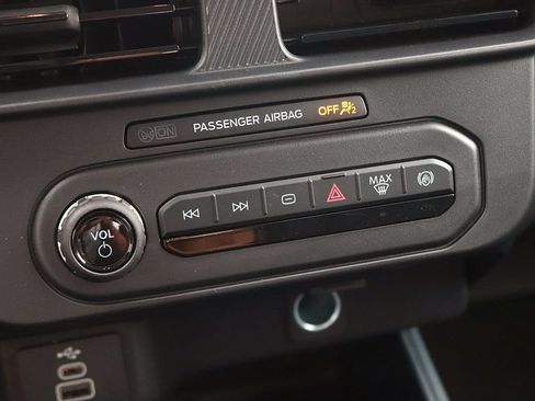 New 2026 Ford Maverick XL AWD/4WD image 20