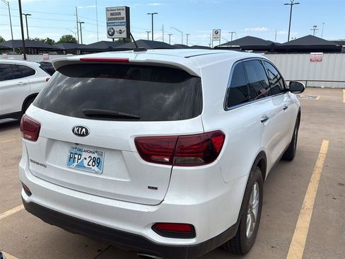 Used 2020 Kia Sorento L FWD image 9