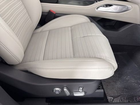 New 2026 Lincoln Nautilus Reserve image 21