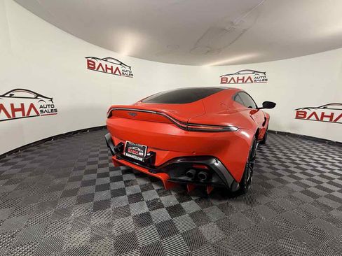 Used 2020 Aston Martin V8 Vantage Coupe image 12