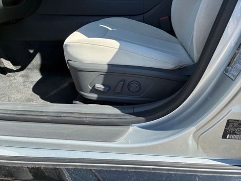 Used 2025 Hyundai Sonata SEL FWD image 18