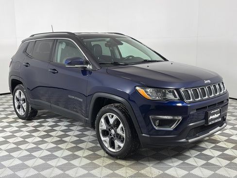 Used 2018 Jeep Compass Limited image 3