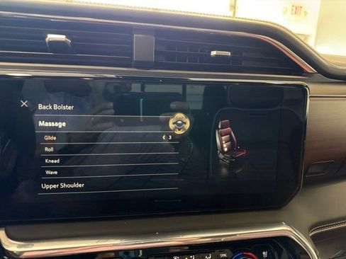 Used 2024 GMC Sierra 2500 Denali Ultimate AWD/4WD image 30