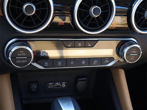 New 2025 Nissan Sentra SV w/ SV Premium Package image 13