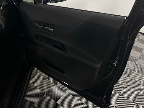 Used 2024 Toyota Venza LE image 33