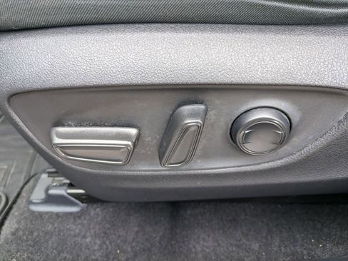 Used 2023 Toyota RAV4 XLE FWD image 21