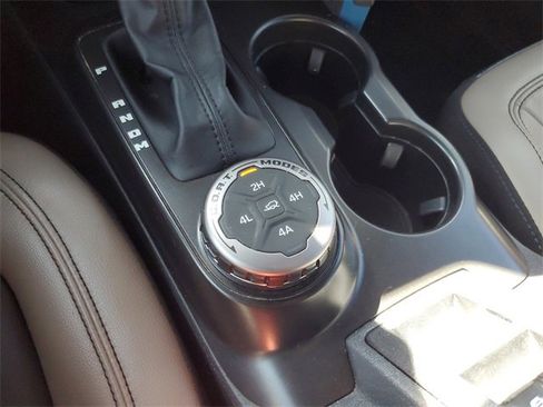 Used 2022 Ford Bronco Wildtrak image 30