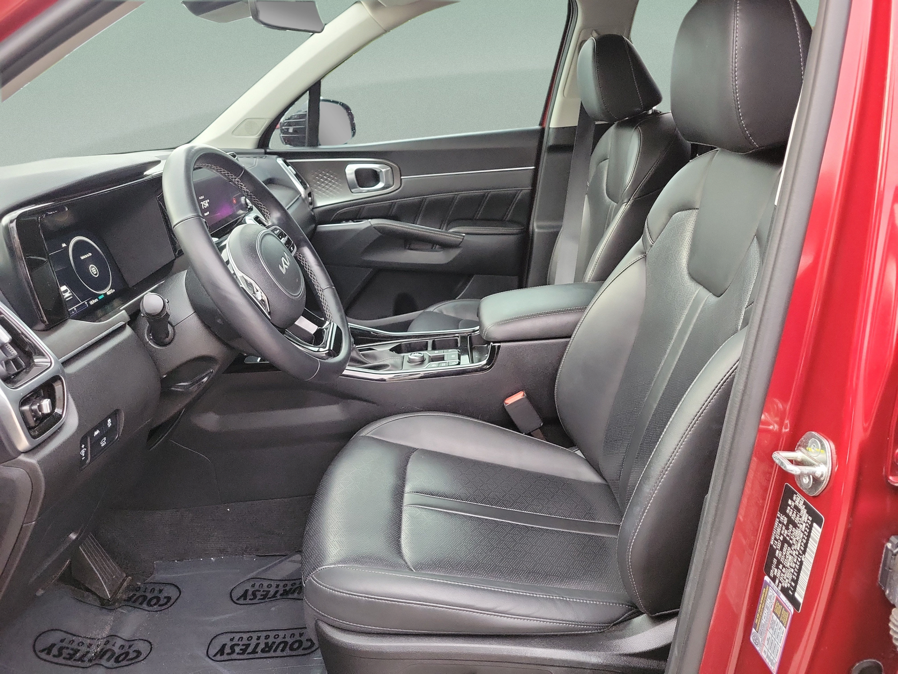 Certified 2023 Kia Sorento SX FWD image 19