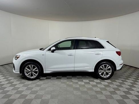 Used 2022 Audi Q3 2.0T Premium Plus w/ Premium Plus Package AWD/4WD image 4