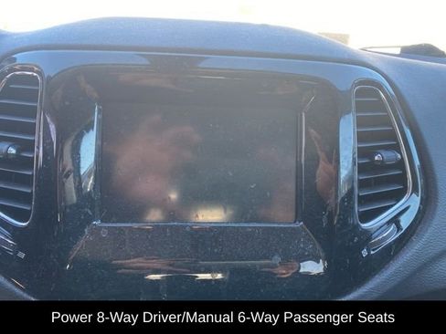 Used 2019 Jeep Compass Altitude image 19