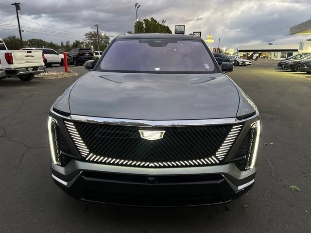 Certified 2026 Cadillac Vistiq Premium Luxury AWD/4WD image 2