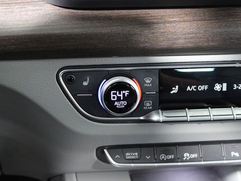 Used 2022 Audi Q5 2.0T Premium Plus image 24