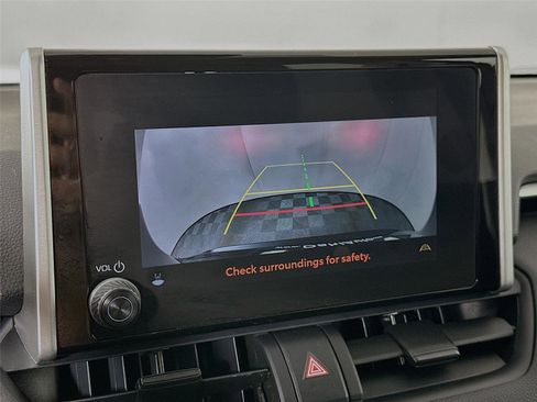 Used 2025 Toyota RAV4 XLE image 6