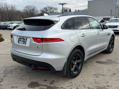Used 2019 Jaguar F-PACE S image 4