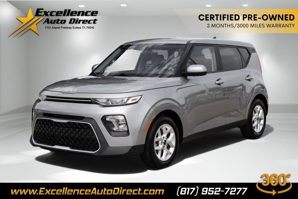 Used 2022 Kia Soul LX w/ Technology Package FWD image 1