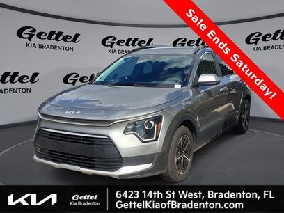 Certified 2025 Kia Niro LX