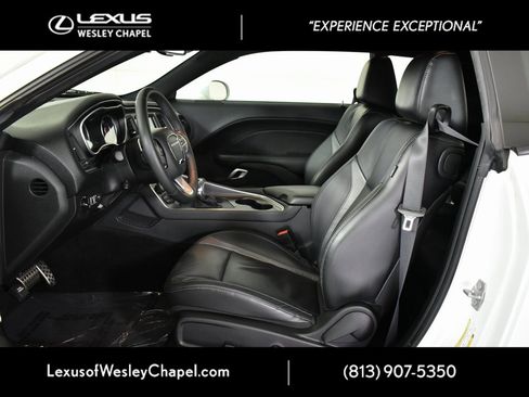 Used 2015 Dodge Challenger SXT Plus image 17