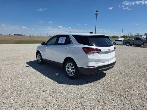 Used 2024 Chevrolet Equinox LT w/ LPO, Floor Liner Package FWD image 6